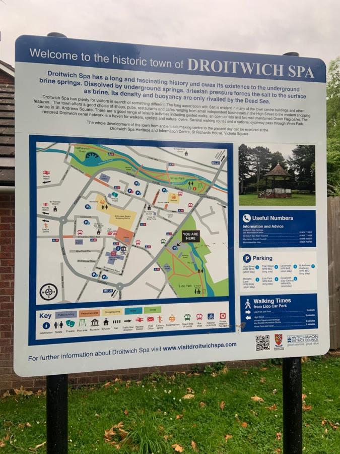 Enjoy Your Stay At Chorley Road Droitwich Exterior foto