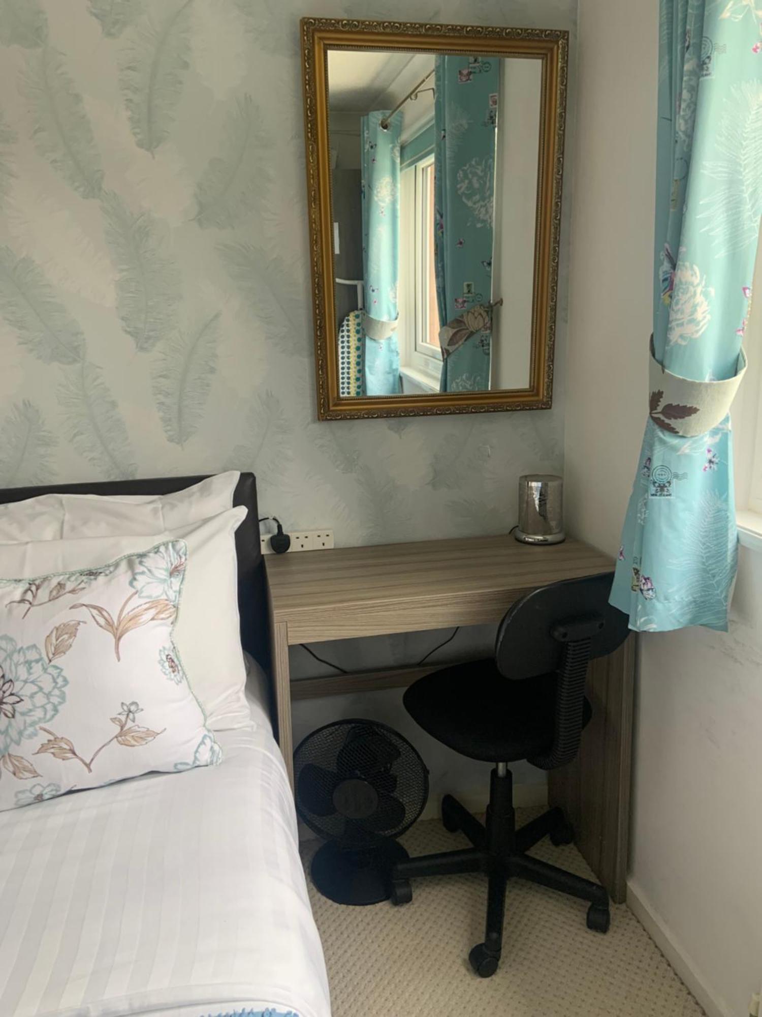 Enjoy Your Stay At Chorley Road Droitwich Habitación foto